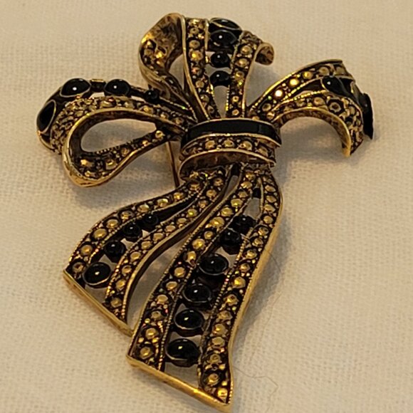 Vintage Gold Tone & Black Ribbon Brooch - Picture 9 of 10